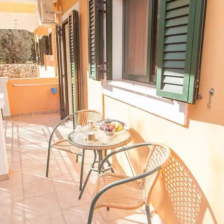 Emelia Nydri (Lefkada)